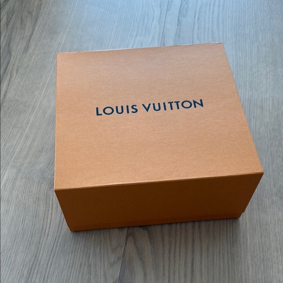 Louis Vuitton | Signature Orange Gift Box | Empty - Picture 1 of 9
